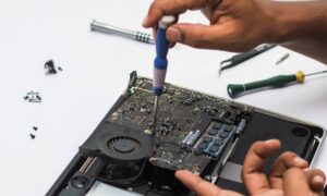 MacBook repairing services