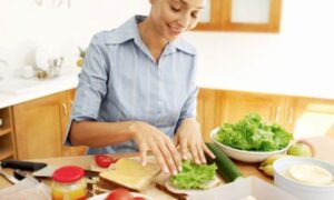 Get a lower cholesterol level for a longer life