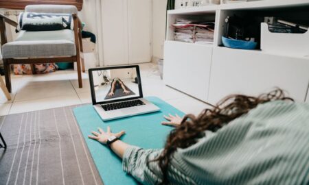 OM Yoga Classes Online - Convenient & Relaxing