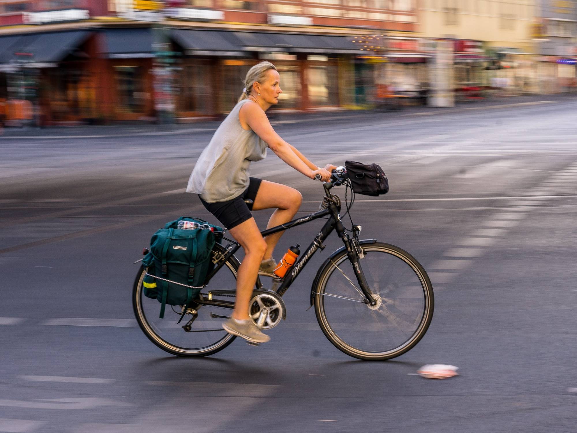 Utilizing WATERPROOF ROLL TOP BACKPACKS FOR CYCLE Driving