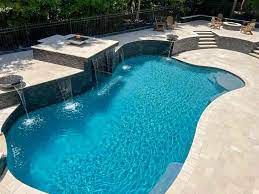 10 Reasons You Should Choose A Wooden Fence For Your Pool