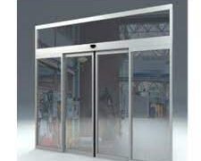 THE ADVANTAGES OF POWER COMMERCIAL SLIDING DOORS