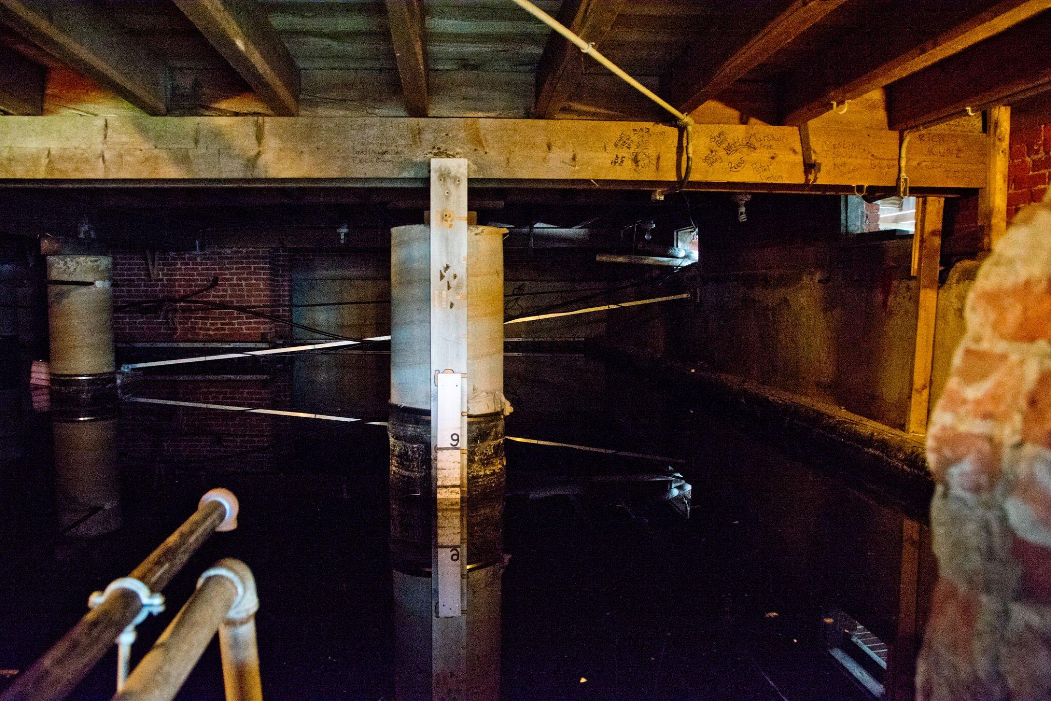 emergency flood services
